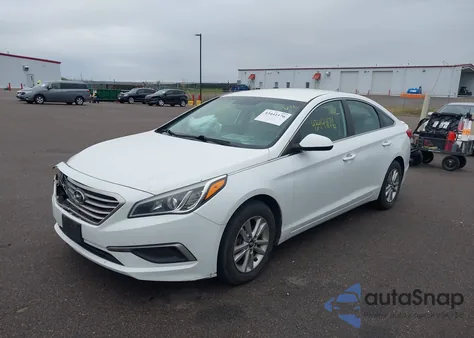 2017 Hyundai Sonata z USA, uszkodzony, nr VIN 5NPE24AF2HH570610